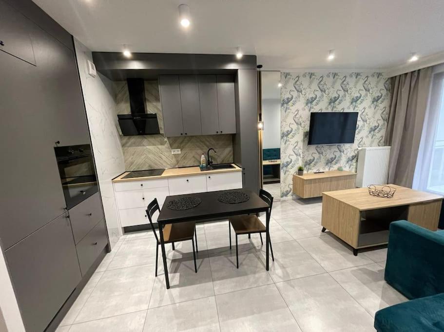 Forum Wola Fine Apartment وارسو المظهر الخارجي الصورة
